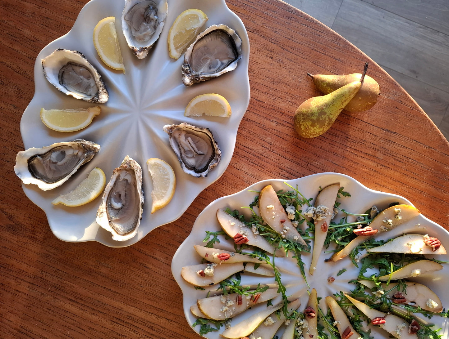 Dozen Oyster Plate - Satin White
