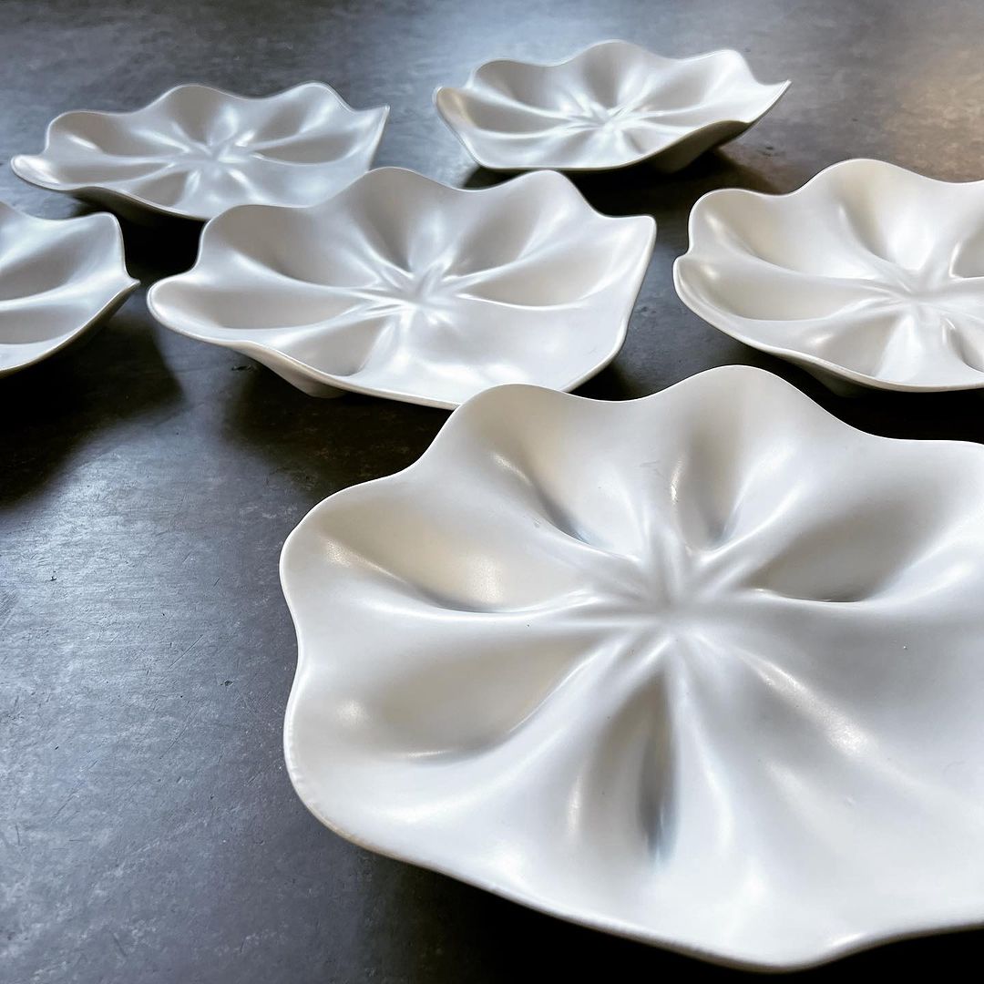 Stoneware ceramics ERRJ Oyster plates at Bar Brett Restaurant in Glasgow